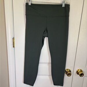 Athleta Elation 7/8 Leggings Womens Large Green High Rise Yoga Workout